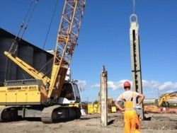 Une Liebherr HS855à l’atelier de paroimoulée à Ennezat(Puy-de-Dôme).