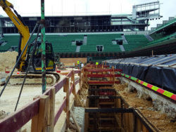 Travaux de la tranchée blindéedepuis le court central (phase 2).